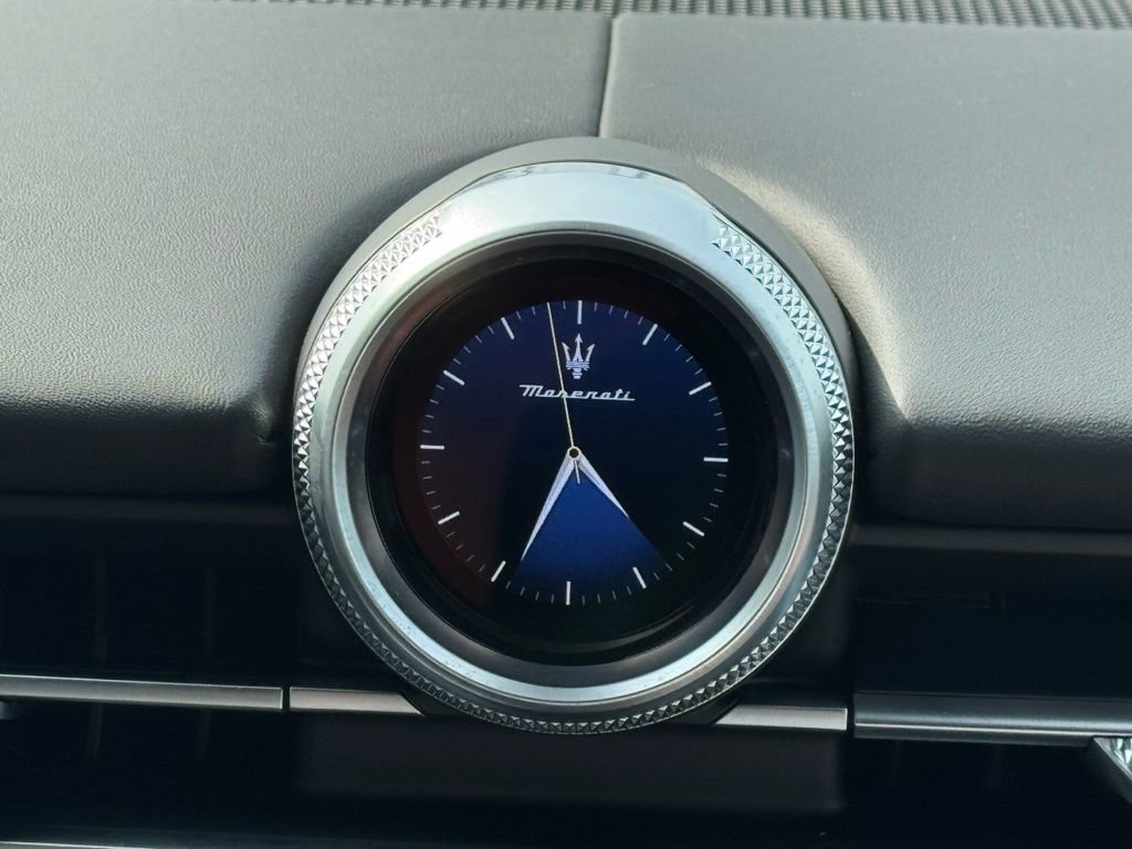 Certified 2024 Maserati Grecale GT image 32