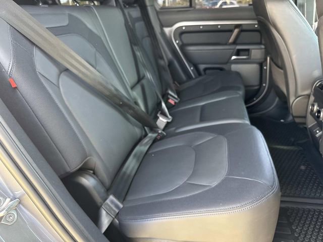 Used 2023 Land Rover Defender 110 X-Dynamic SE image 12