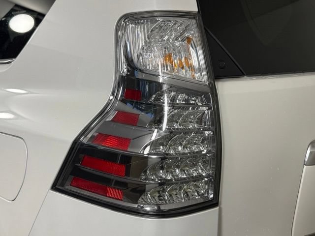 Used 2023 Lexus GX 460 Premium w/ Premium Package AWD/4WD image 13