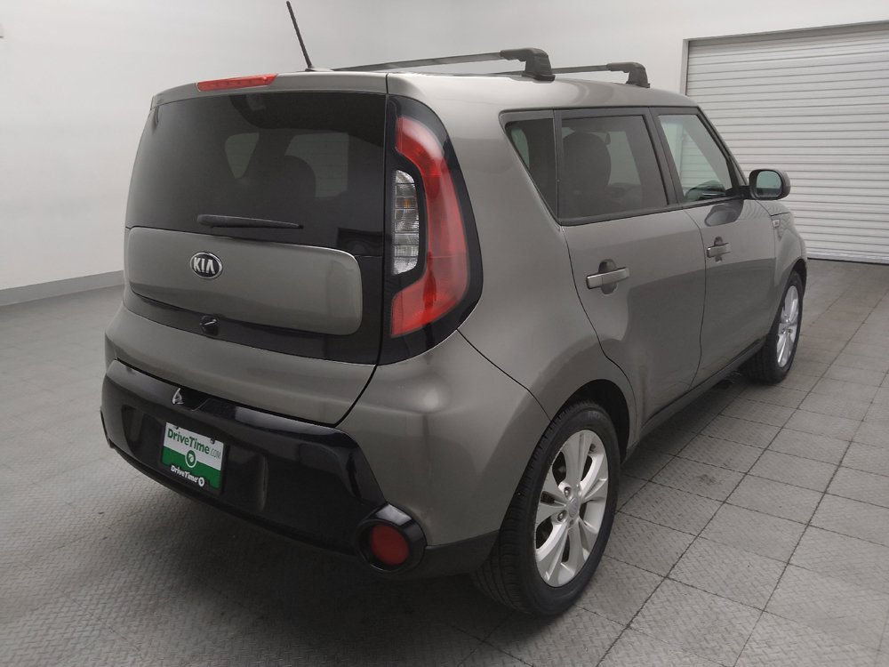 Used 2016 Kia Soul + FWD image 9