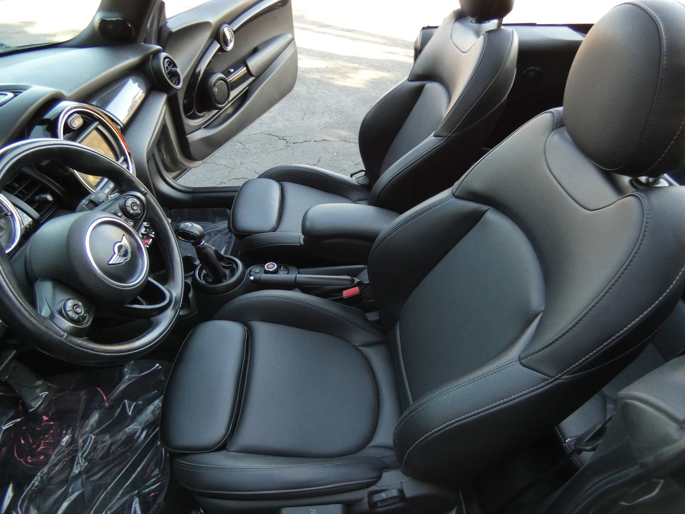 Used 2018 MINI Cooper S w/ Premium Package image 43