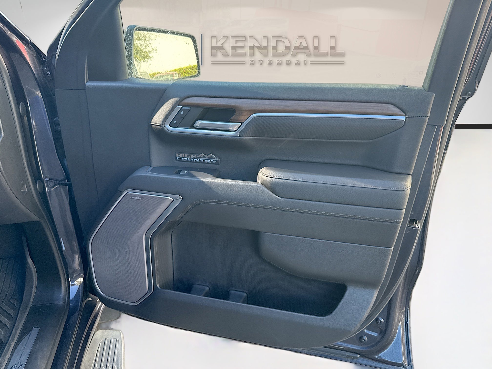 Used 2023 Chevrolet Silverado 1500 High Country w/ Z71 Off-Road Package image 32