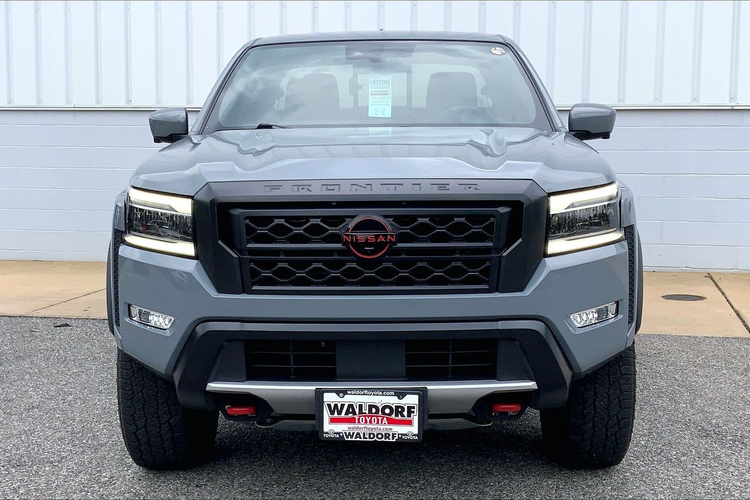 Used 2023 Nissan Frontier PRO-4X w/ Pro Convenience Package AWD/4WD image 3