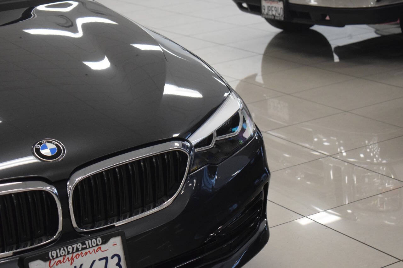 Used 2018 BMW 540i RWD image 12