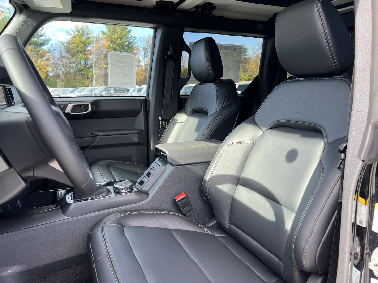 New 2025 Ford Bronco Badlands image 13