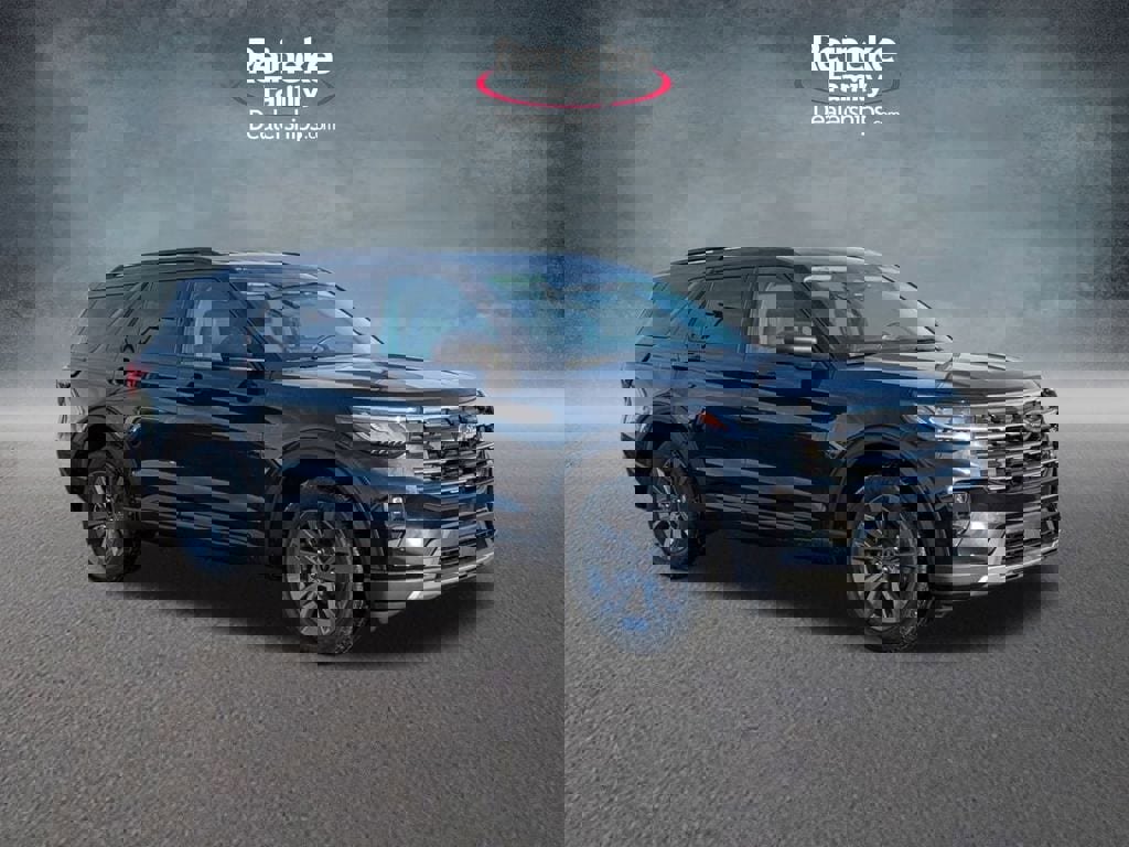 New 2026 Ford Explorer Active w/ Active Comfort Package image 3