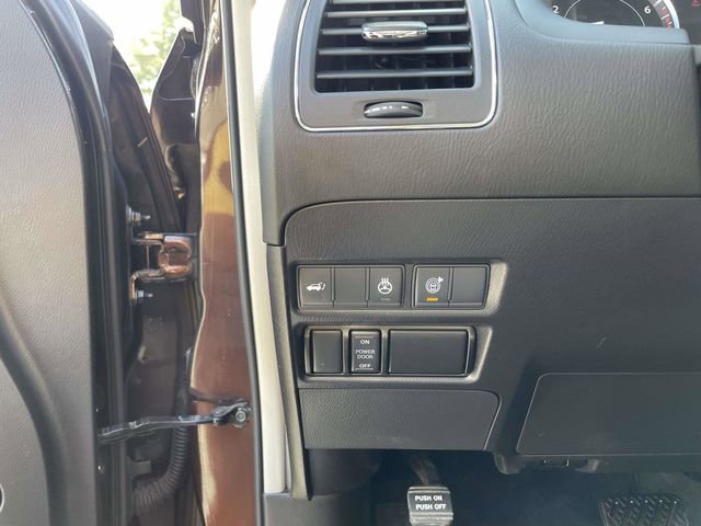 Used 2022 Nissan Armada Platinum image 25