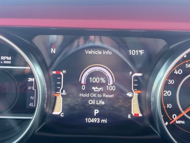 Used 2023 Jeep Gladiator Rubicon w/ Cold Weather Group AWD/4WD image 13