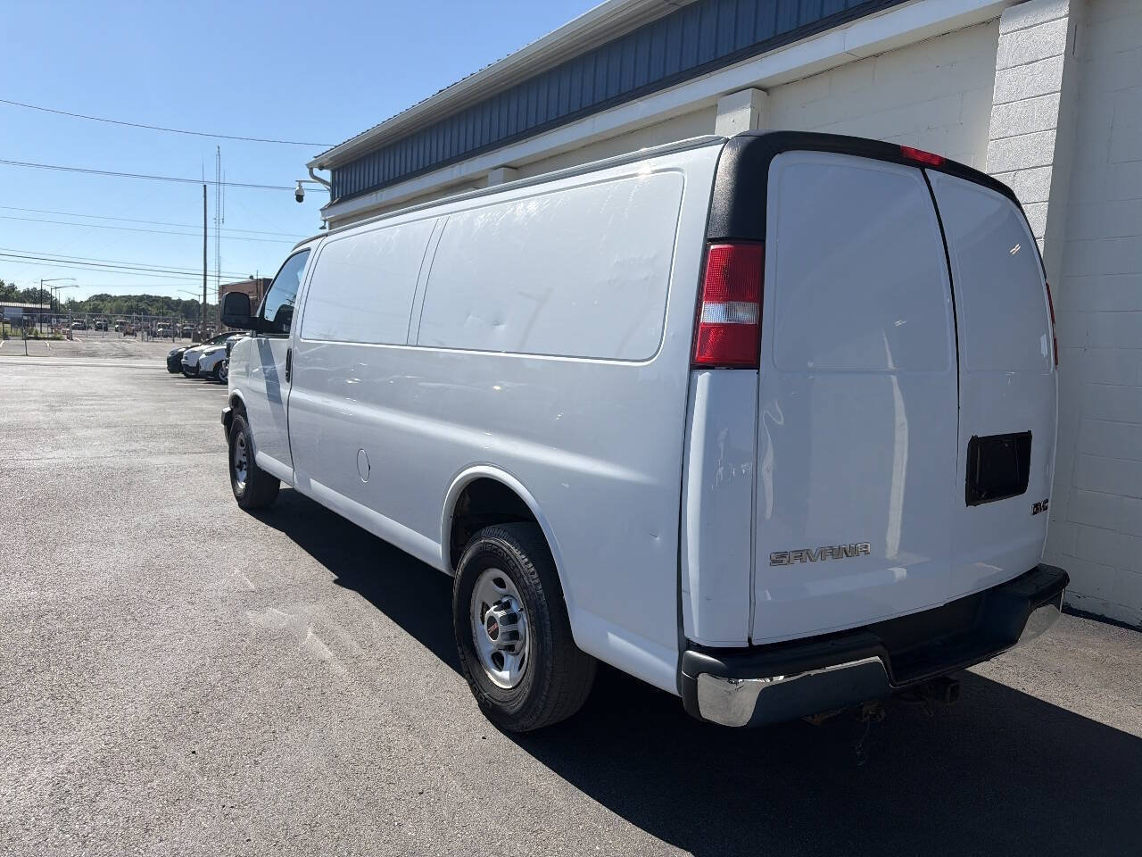 Used 2019 GMC Savana 3500 Extended w/ Chrome Appearance Package RWD image 6