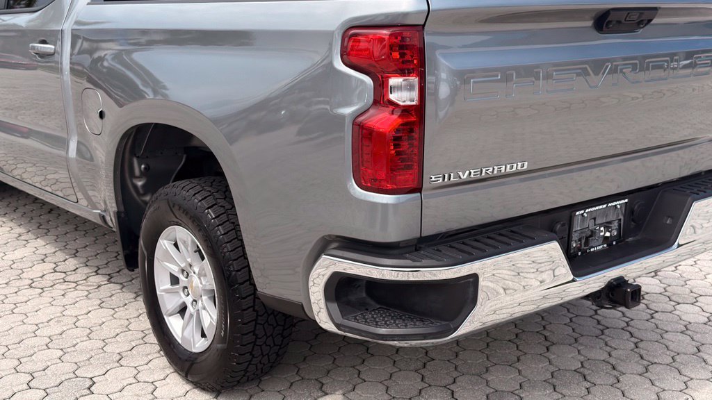 Used 2025 Chevrolet Silverado 1500 LT RWD image 16