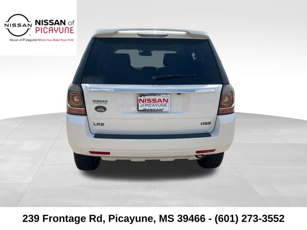 Used 2014 Land Rover LR2 AWD/4WD image 4