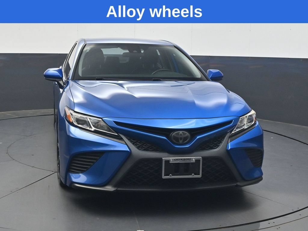 Used 2020 Toyota Camry SE FWD image 9