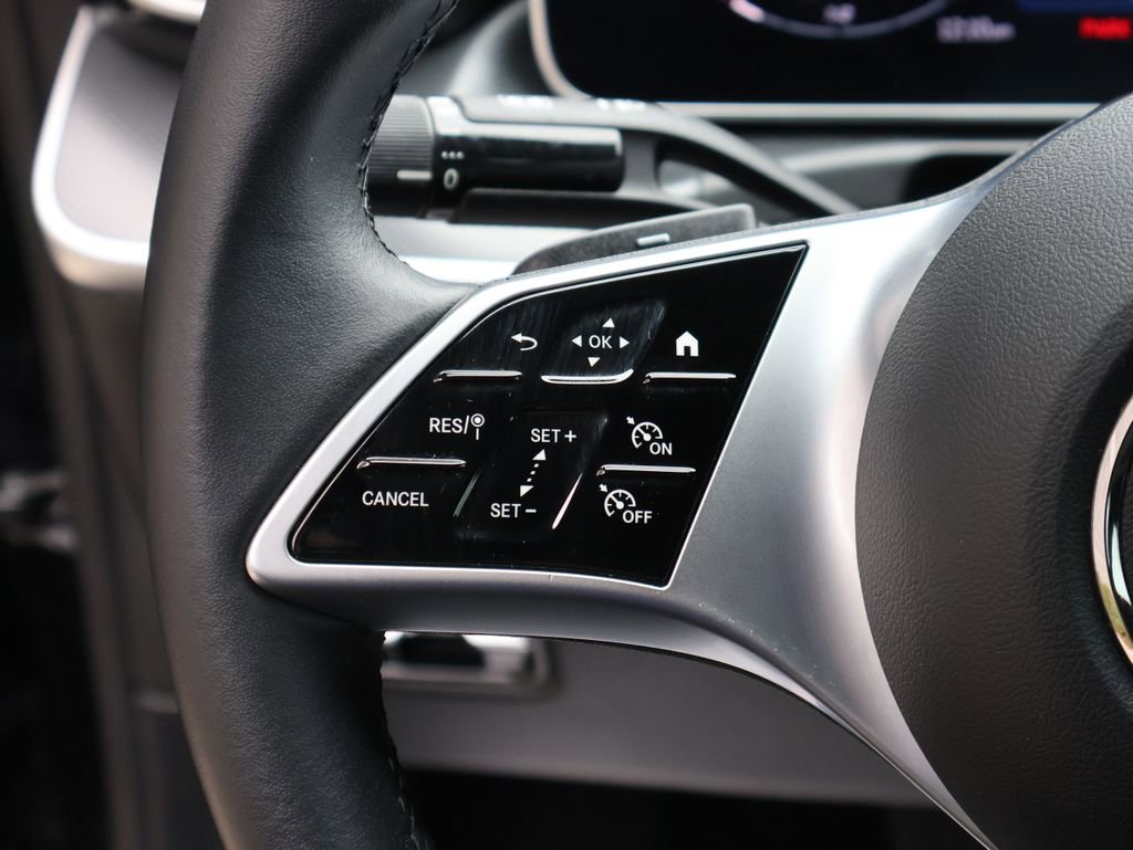 Certified 2025 Mercedes-Benz C 300 4MATIC Sedan image 31