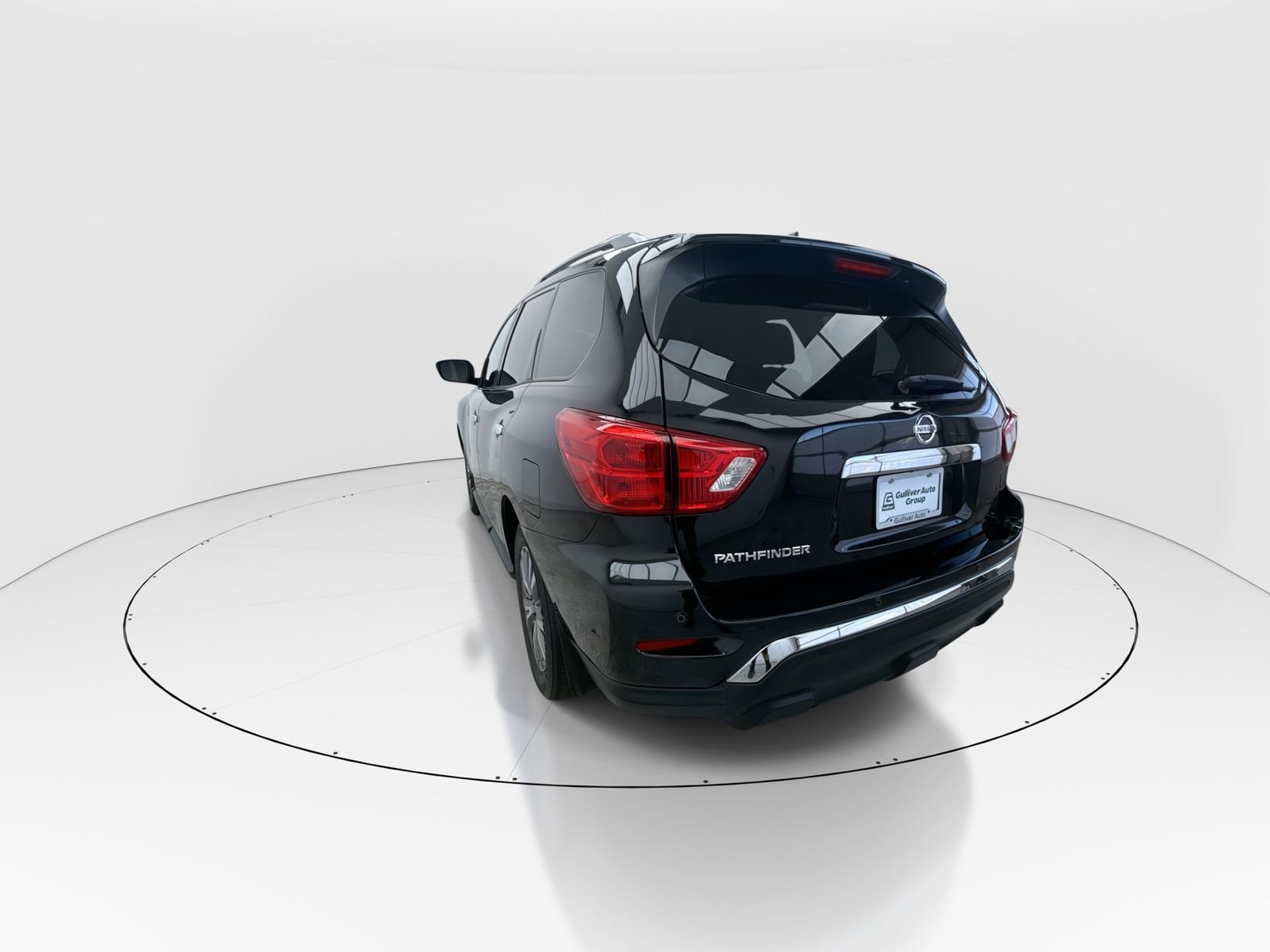 Used 2020 Nissan Pathfinder S image 6