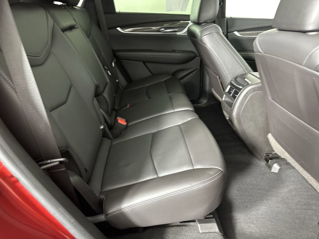 Certified 2023 Cadillac XT5 Sportv AWD/4WD image 30