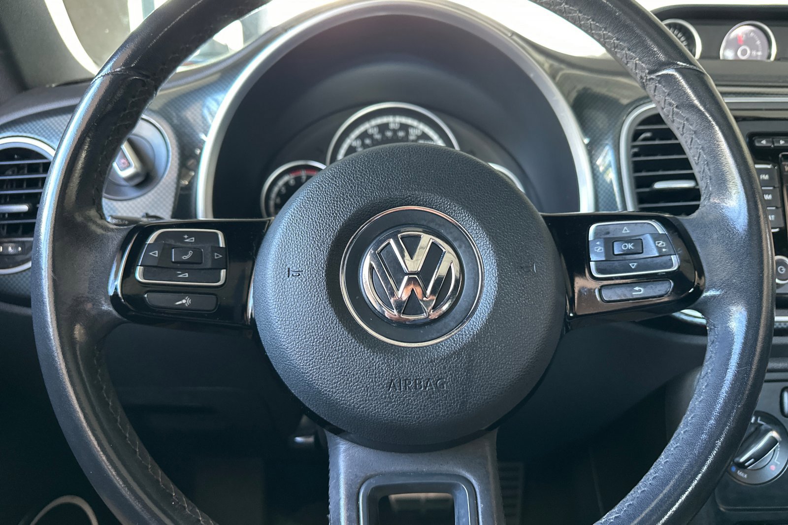 Used 2013 Volkswagen Beetle Turbo image 21