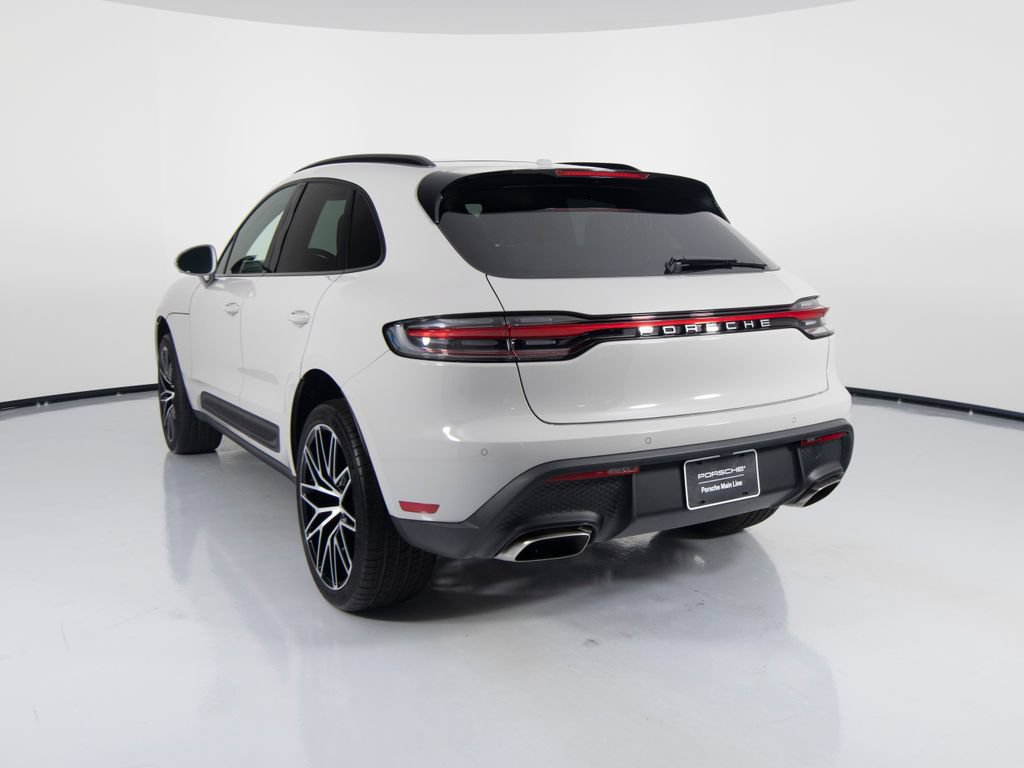 New 2026 Porsche Macan AWD/4WD image 8