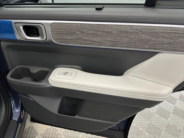 New 2027 Hyundai Santa Fe Limited FWD image 18