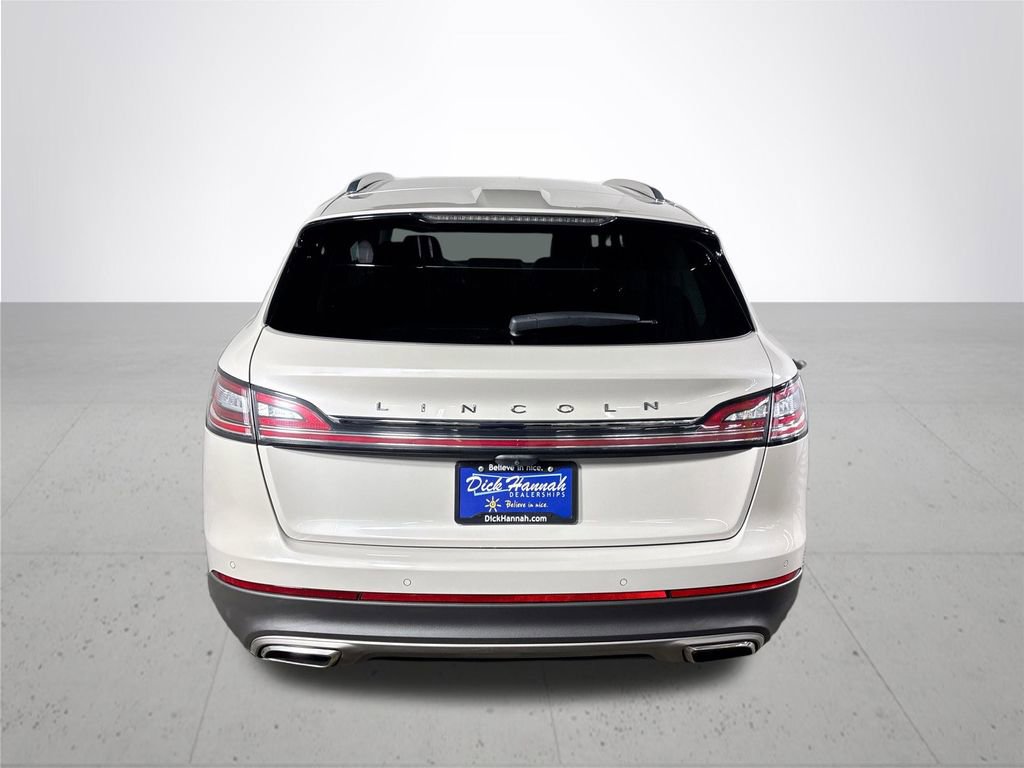 Used 2022 Lincoln Nautilus FWD w/ Premium Package image 7