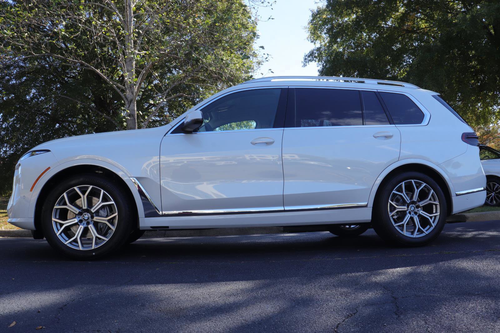 New 2026 BMW X7 xDrive40i w/ Premium Package