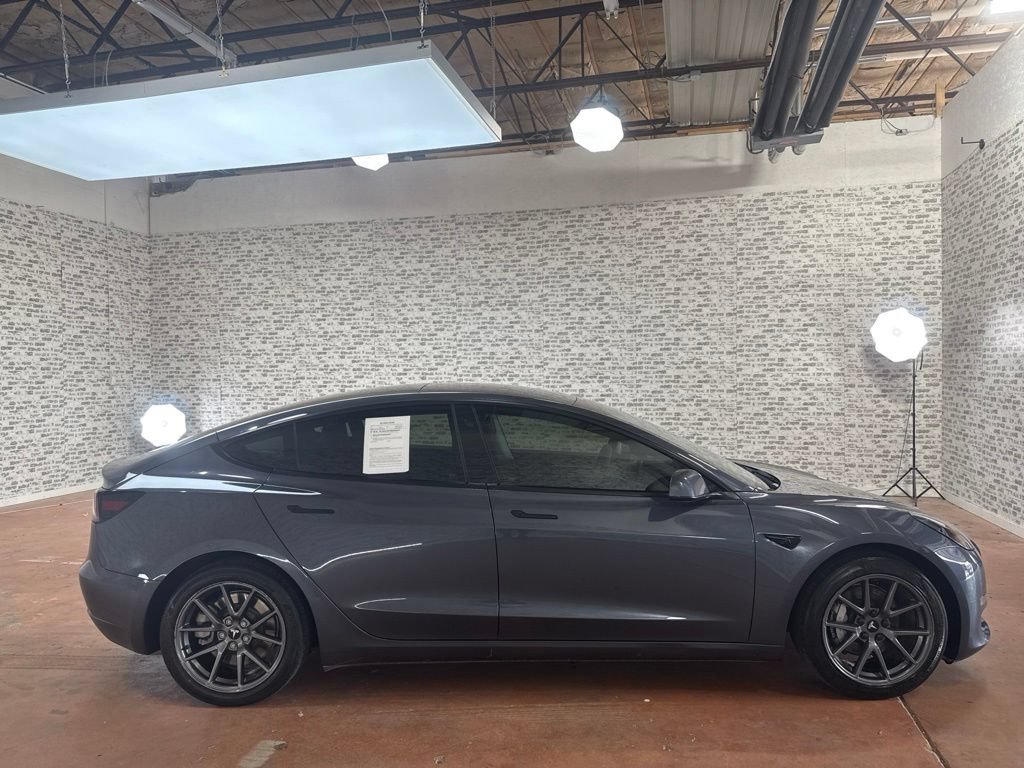 Used 2022 Tesla Model 3 Long Range AWD/4WD image 8