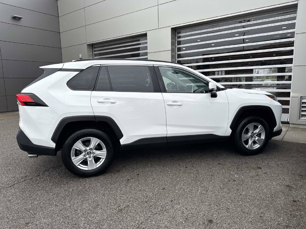 Used 2019 Toyota RAV4 XLE w/ Convenience Package AWD/4WD image 7