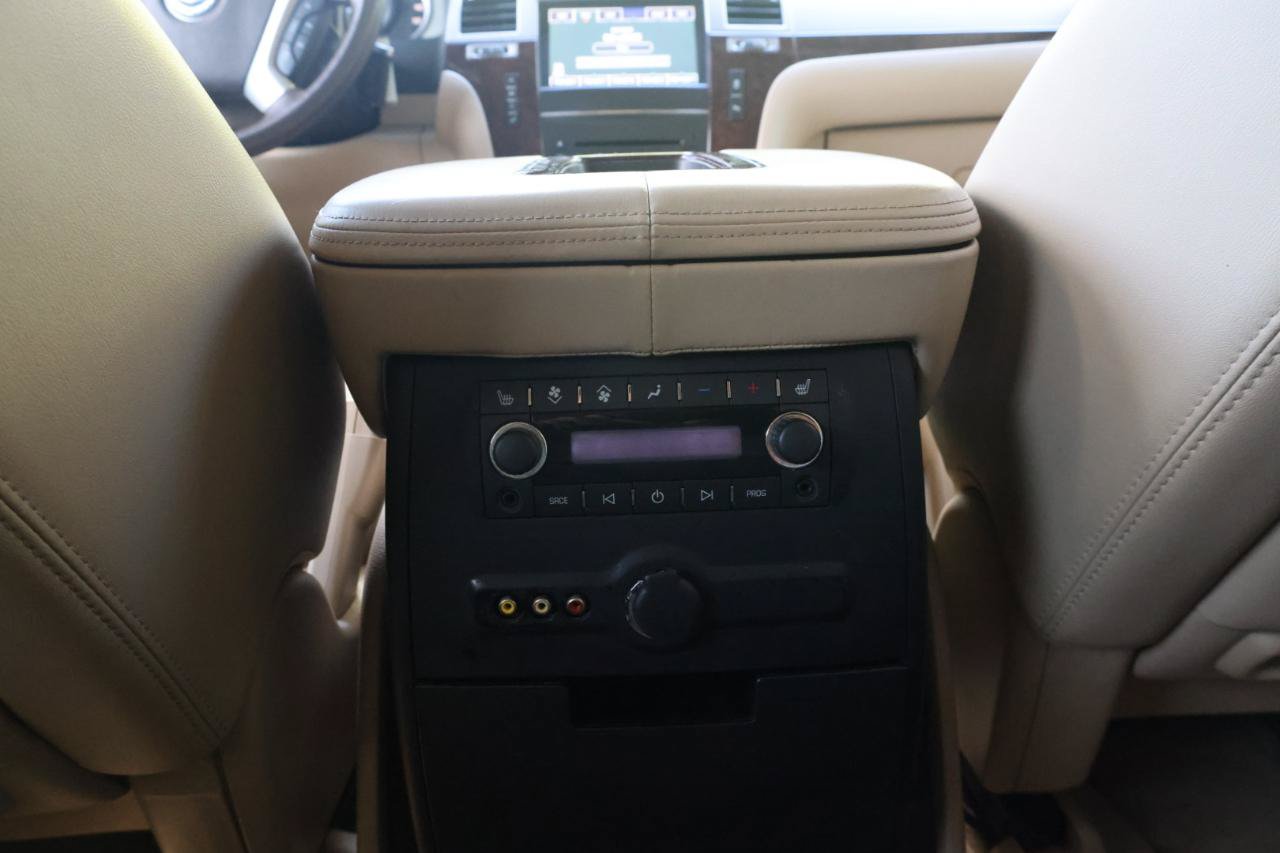 Used 2012 Cadillac Escalade ESV Premium AWD/4WD image 19