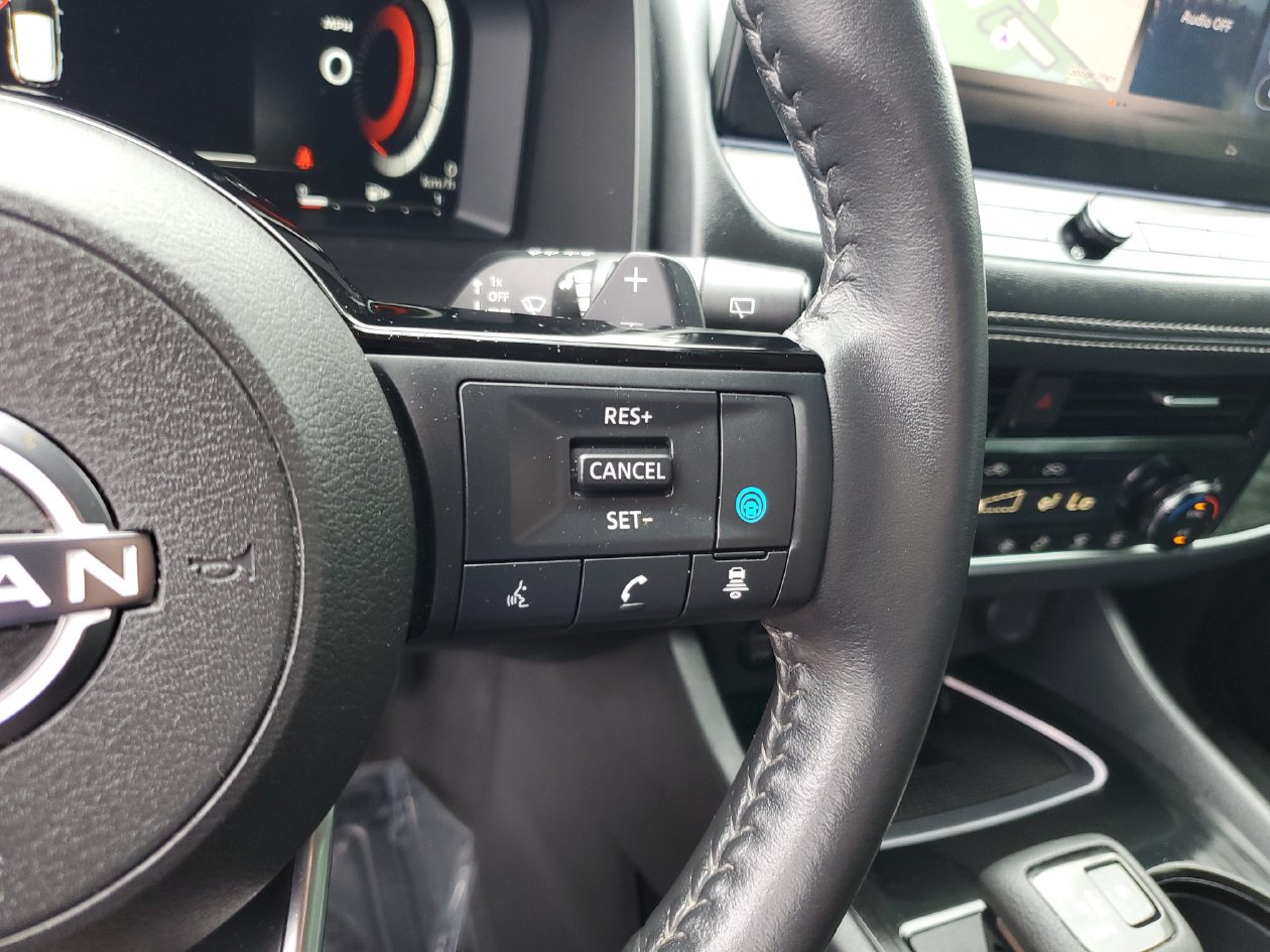 Used 2024 Nissan Rogue SL w/ SL Premium Package FWD image 25