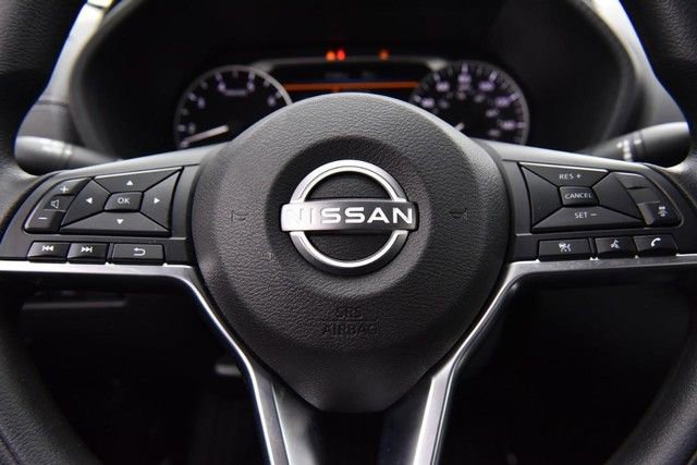 Certified 2025 Nissan Sentra SV image 18