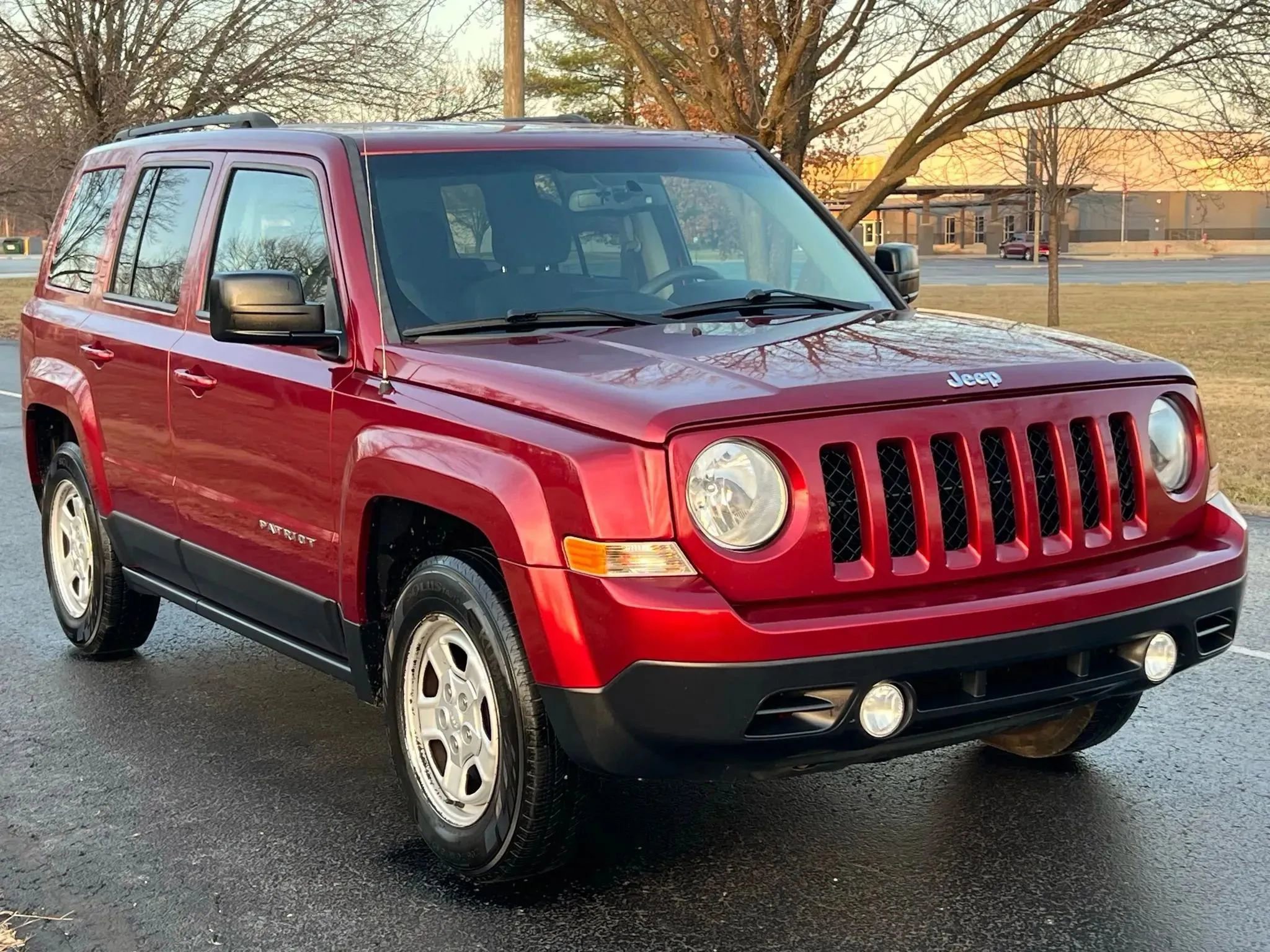 Used 2016 Jeep Patriot Sport w/ Power Value Group image 3