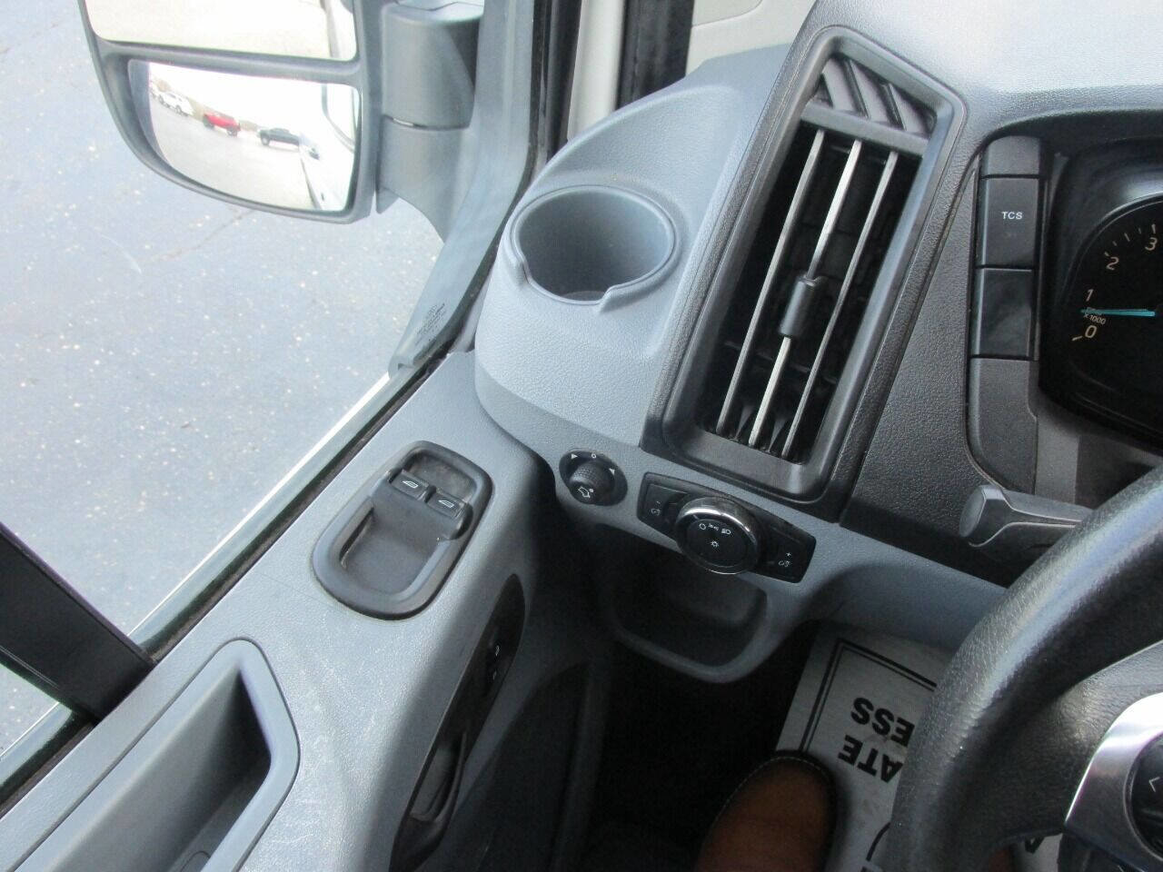 Used 2018 Ford Transit 250 148 Medium Roof image 52