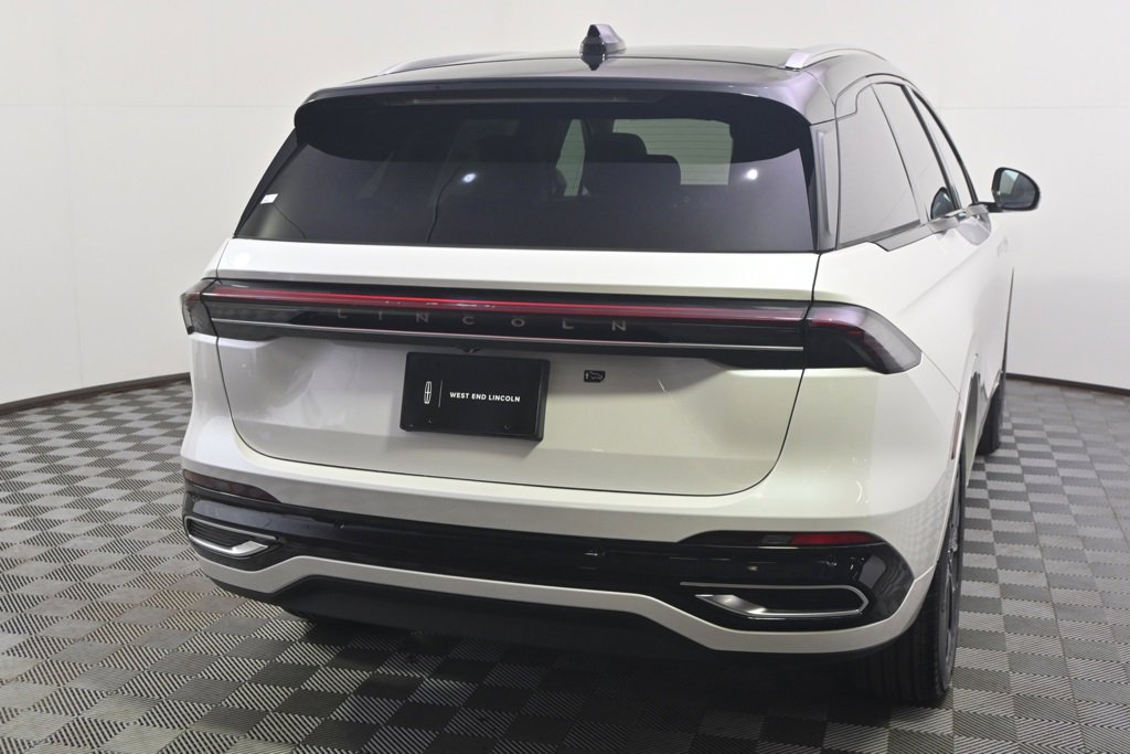 New 2026 Lincoln Nautilus Reserve image 6