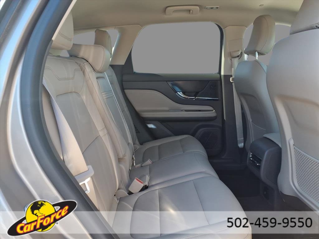 Used 2021 Lincoln Corsair AWD image 11