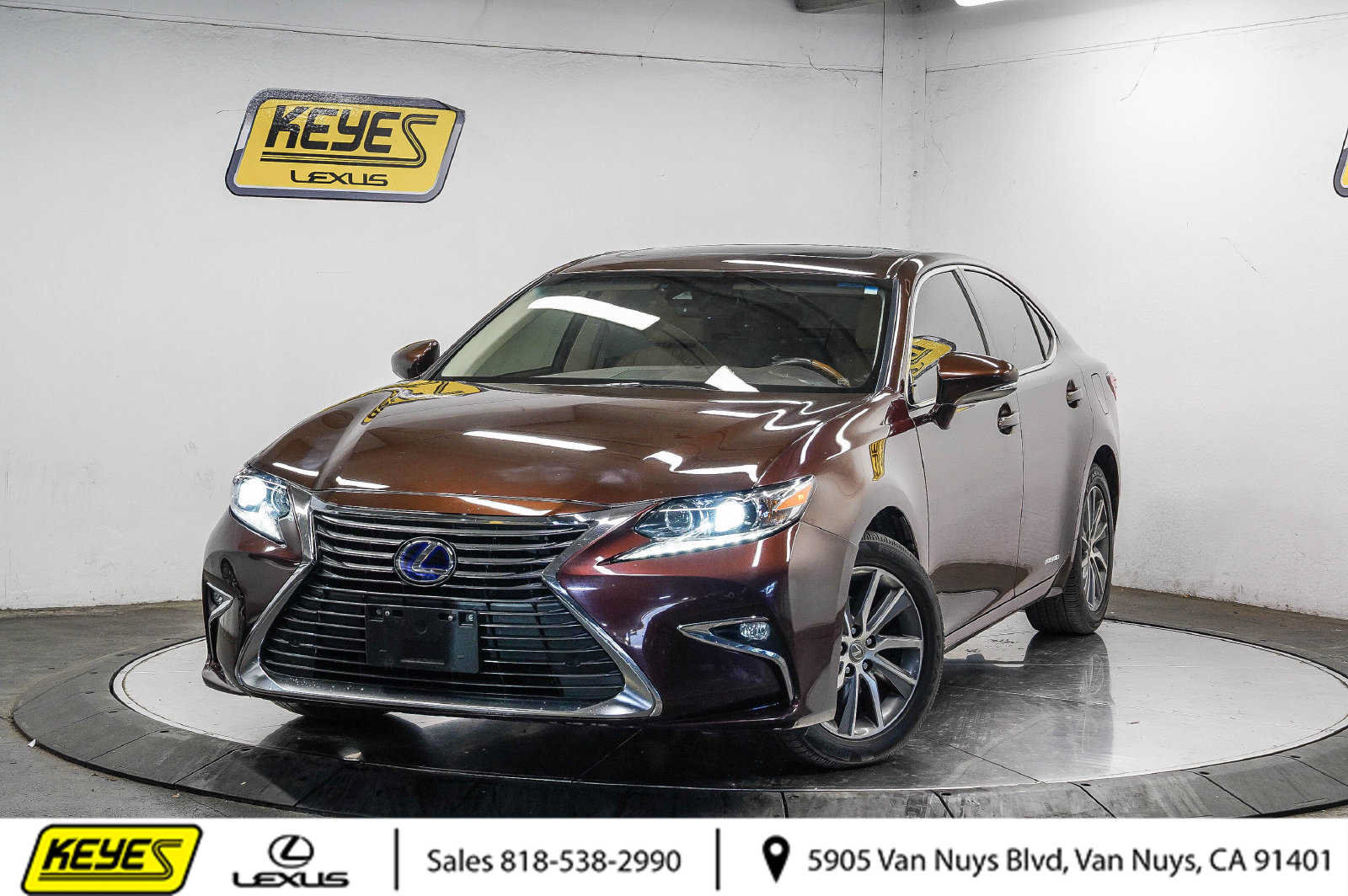 Used 2017 Lexus ES 300h w/ Navigation System Package FWD image 1