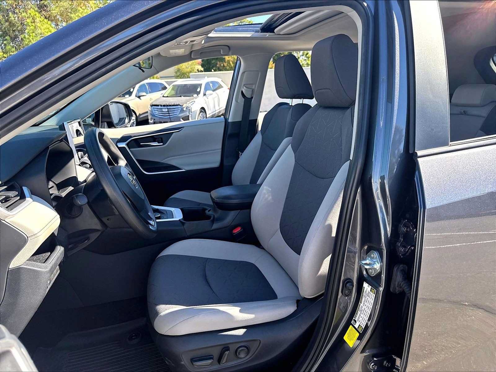 Used 2024 Toyota RAV4 XLE w/ Convenience Package AWD/4WD image 26