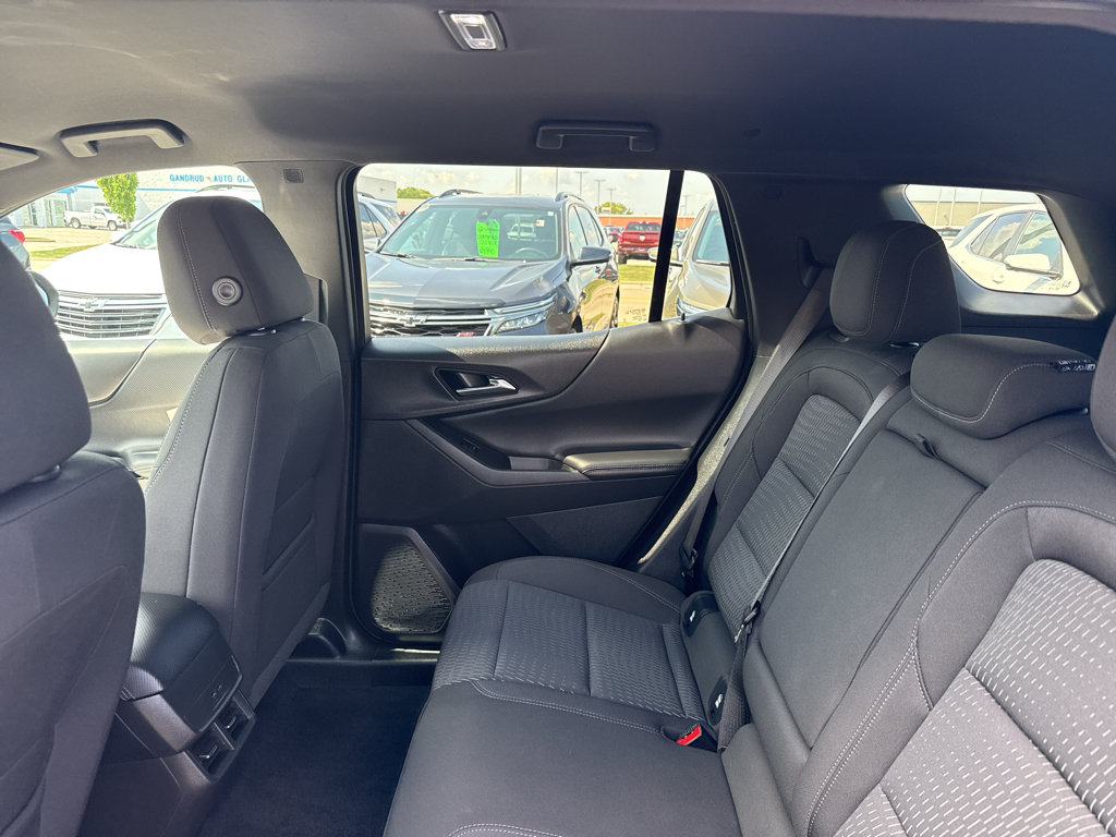 Certified 2025 Chevrolet Equinox LT w/ Safety and Technology Package AWD/4WD image 32