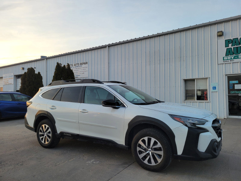 Used 2025 Subaru Outback Premium w/ Popular Package #1A image 9