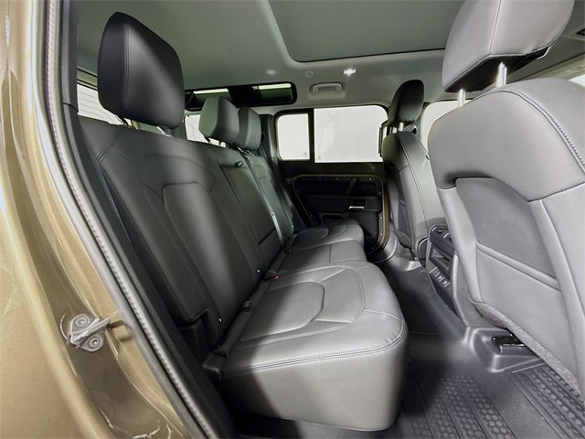 Certified 2025 Land Rover Defender 110 S image 29