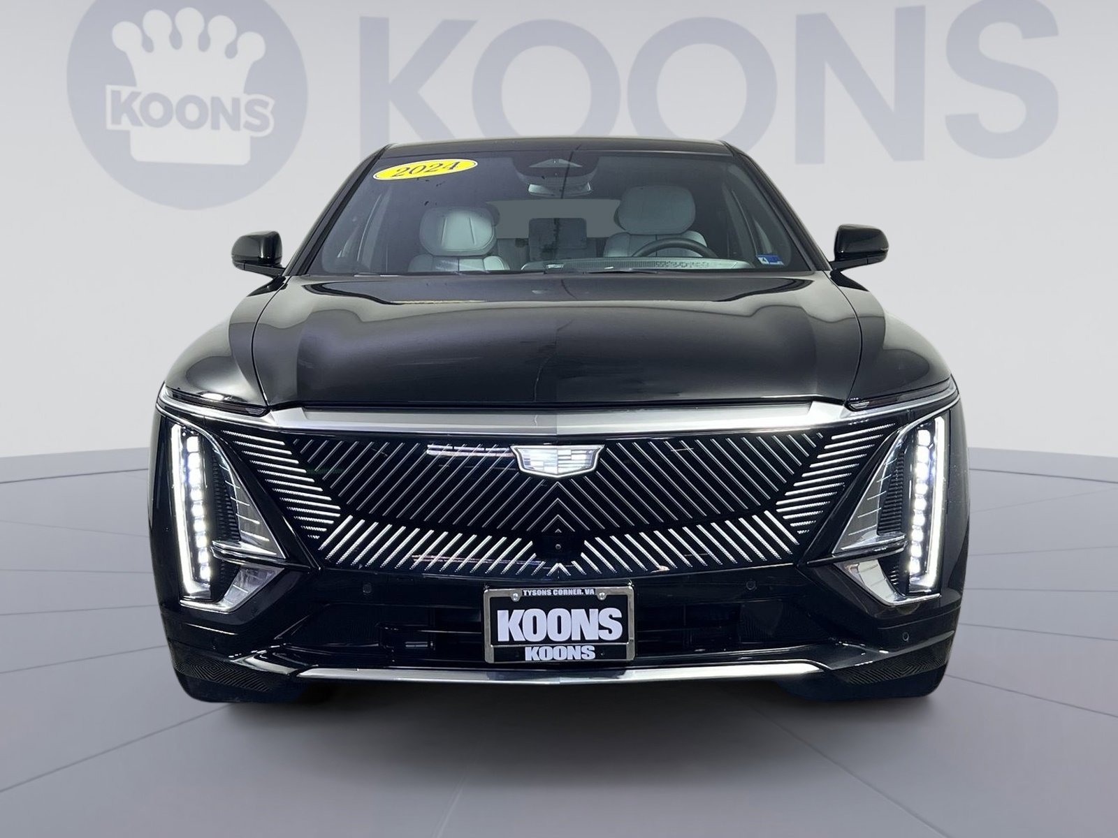 Used 2024 Cadillac Lyriq Luxury w/ LPO, Floor Liner Package AWD/4WD image 4