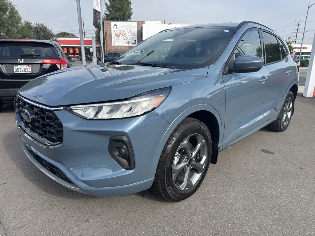 Used 2024 Ford Escape ST-Line Select w/ Tech Pack #1 image 2