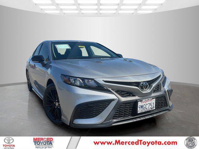 Certified 2022 Toyota Camry SE image 1