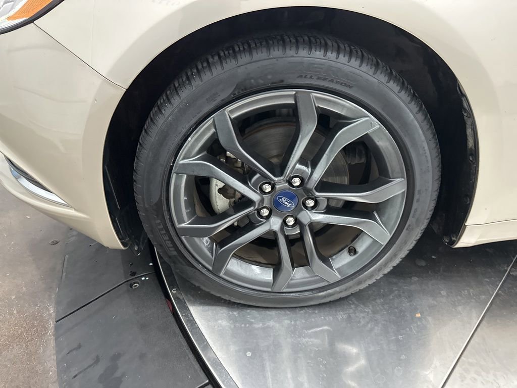 Used 2018 Ford Fusion SE w/ Equipment Group 201A image 30
