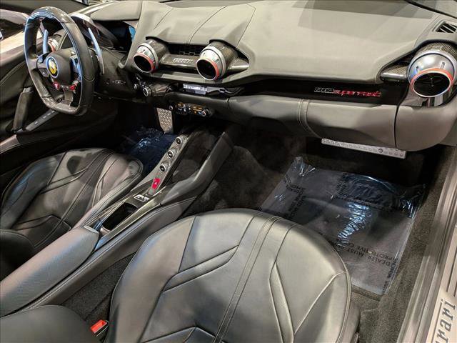 Used 2018 Ferrari 812 Superfast image 19