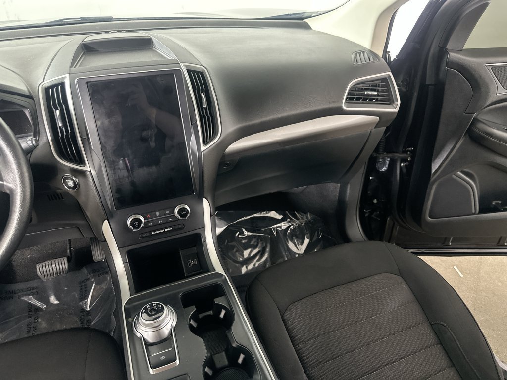 Used 2024 Ford Edge SE w/ Black Appearance Package AWD/4WD image 21