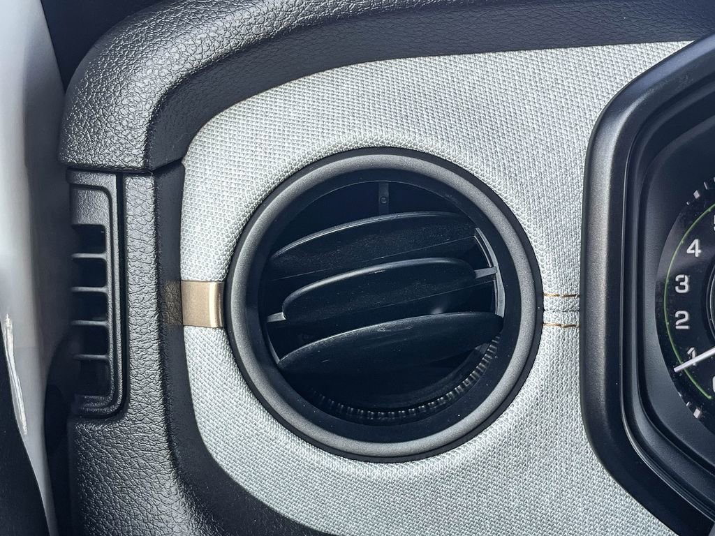 Used 2024 Jeep Wrangler Unlimited image 43