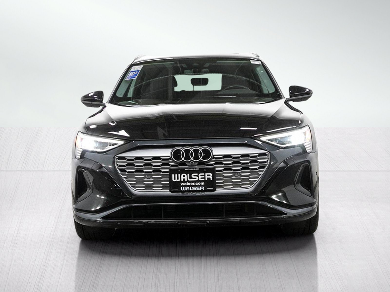 Used 2024 Audi Q8 e-tron Premium Plus w/ Premium Plus Package AWD/4WD image 8