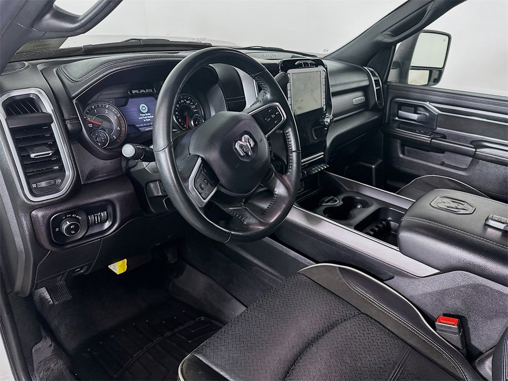Used 2024 RAM 3500 Laramie w/ Night Edition image 30