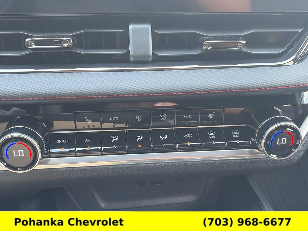 New 2027 Chevrolet Equinox RS w/ LPO, Floor Liner Package AWD/4WD image 17