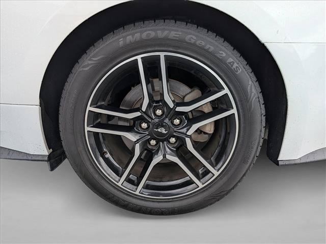 Used 2020 Ford Mustang Premium RWD image 15