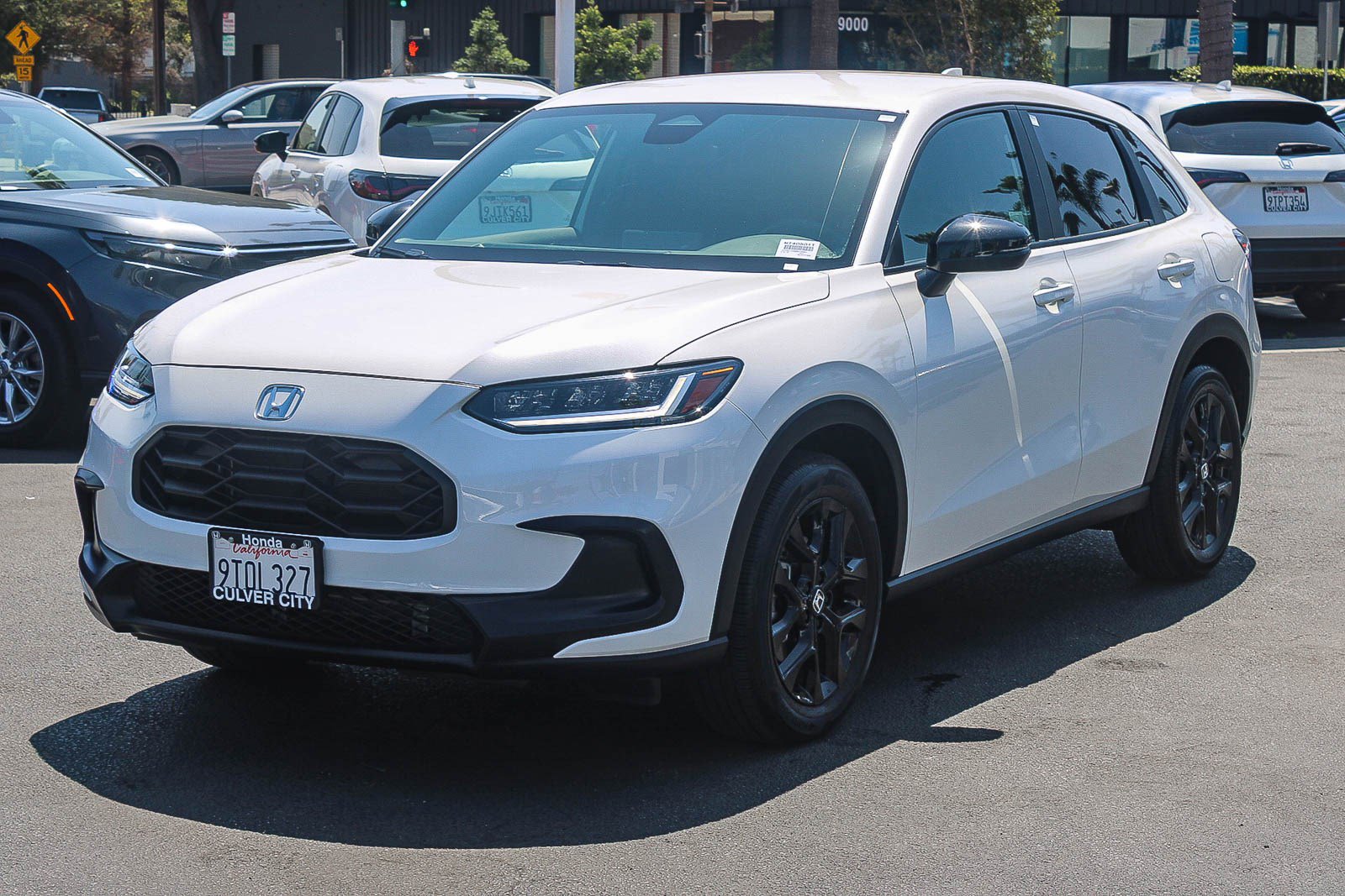 Certified 2025 Honda HR-V Sport image 3